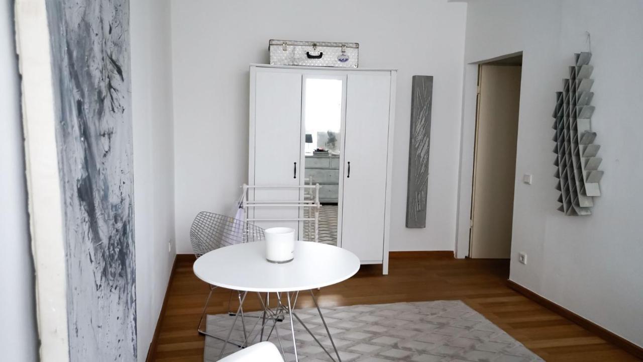 Boutique Loft Fuer Bis Zu 6 Personen Dusseldorf